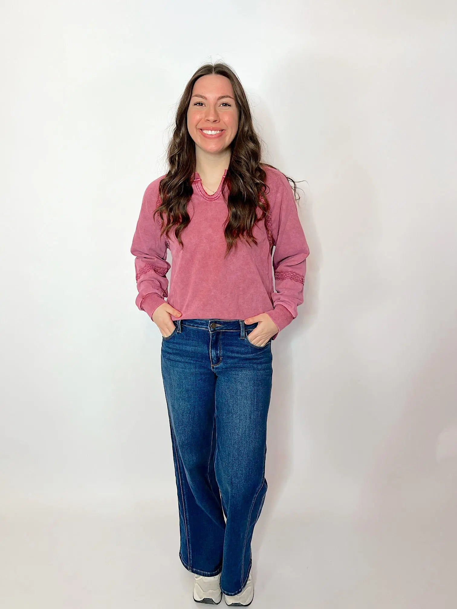 Lace Me Up - Sienna Roe